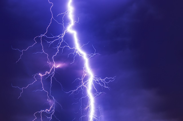 lightning photo